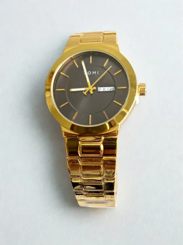 Tomi T-303 Men’s Business Watch Set – Quartz Wristwatch with Lapel Badge, Chain Adjuster & Gift Box